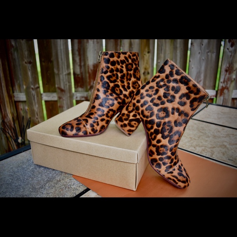 🎉HPMadewell Amelia Leopard Genuine Calf Hair Zip Boot HP🎉
